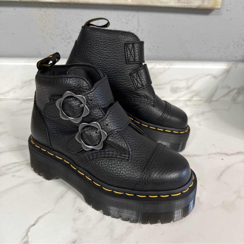 Dr. Martens Women's Devon Flower Buckle Black Leather Platform Boots Shoes 5